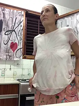 Snapshot of alexandraa12 chatting on 09.30.25 alexandraa12 online show from 09.30.25