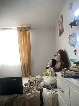 VictoriaGerard Pink online show from 10.18.25