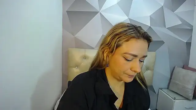 Milf-Prettyboobs online show from 12.20.25