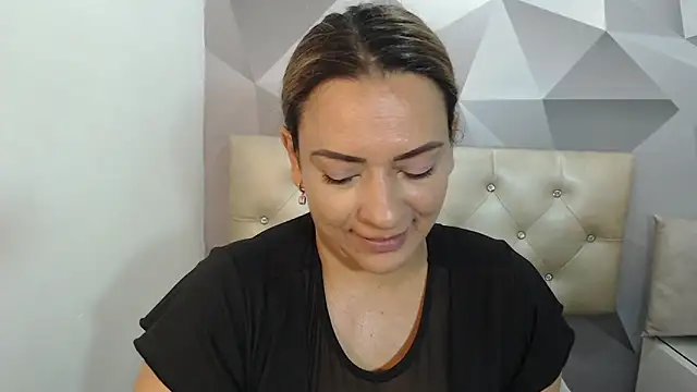 Milf-Prettyboobs online show from 04.10.26