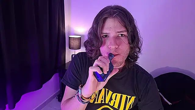 Snapshot of is_jesus chatting on 05.22.26 is jesus online show from 05.22.26