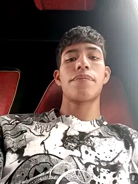 Snapshot of dareck_18 chatting on 09.26.25 dareck 18 online show from 09.26.25