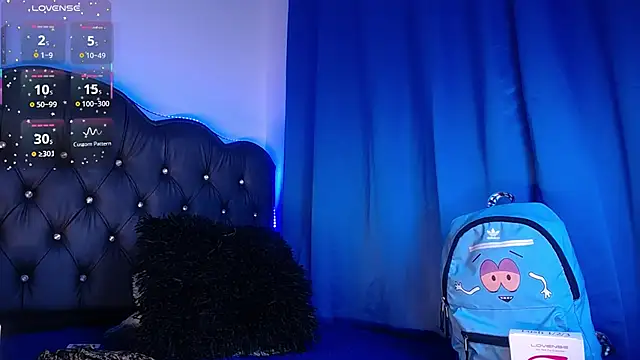 Snapshot of dareck_18 chatting on 10.21.25 dareck 18 online show from 10.21.25