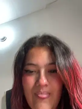 Snapshot of VanessaScott_ chatting on 10.16.25 VanessaScott online show from 10.16.25