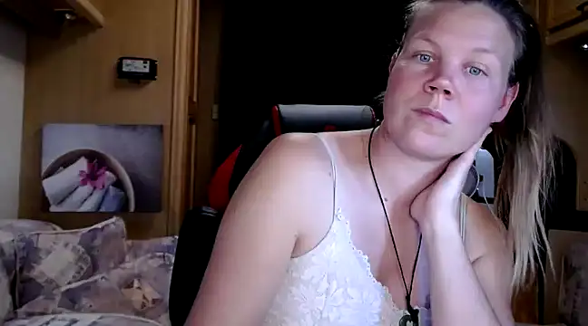 CallMeMaria online show from 12.28.24