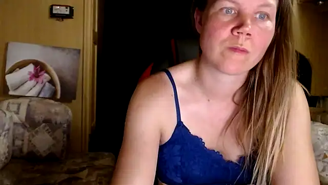 CallMeMaria online show from 01.07.25