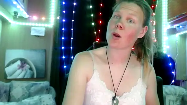 CallMeMaria online show from 02.14.25