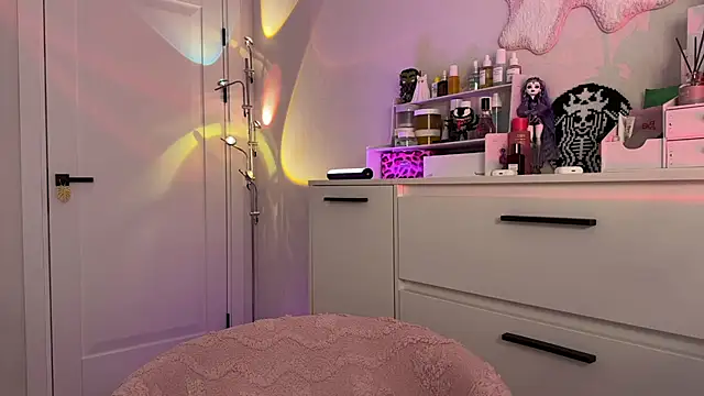 Anna Six online show from 03.08.26