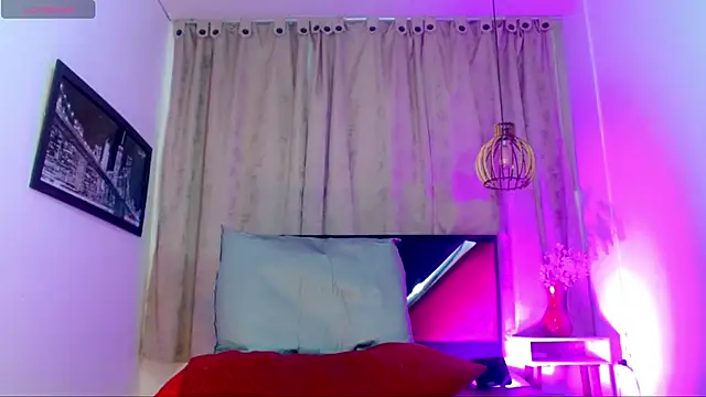 Snapshot of alexsandra_kiss chatting on 05.28.26 alexsandra kiss online show from 05.28.26