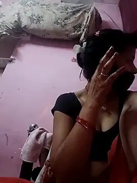 Snapshot of Daya_Chheda chatting on 10.12.25 Daya Chheda online show from 10.12.25