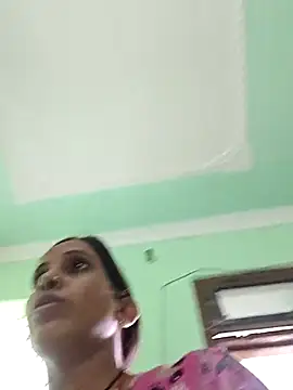 Hotty-Nidhi online show from 10.11.25