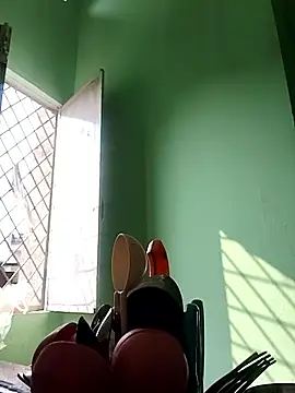 Hotty-Nidhi online show from 10.15.25