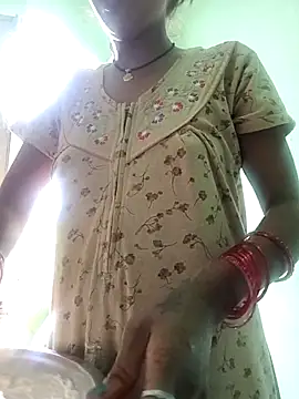 Hotty-Nidhi online show from 10.16.25