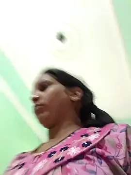 Hotty-Nidhi online show from 11.10.25