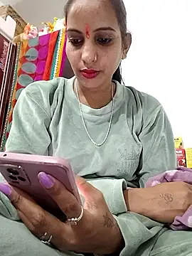 Hotty-Nidhi online show from 01.14.26