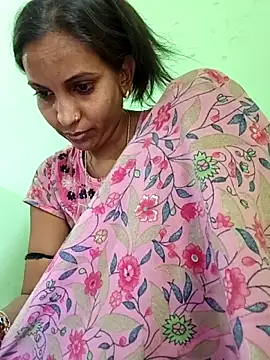 Hotty-Nidhi online show from 03.05.26