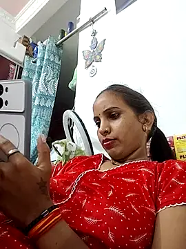 Hotty-Nidhi online show from 07.05.26