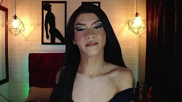 Snapshot of agatha_rodriguez chatting on 10.06.25 agatha rodriguez online show from 10.06.25