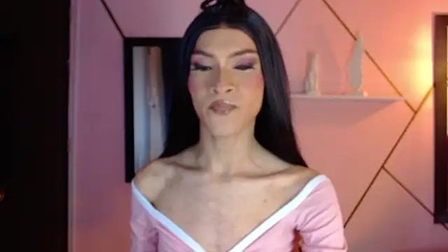 Snapshot of agatha_rodriguez chatting on 10.10.25 agatha rodriguez online show from 10.10.25