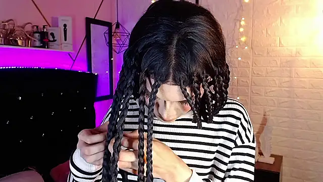 agatha rodriguez online show from 01.12.26