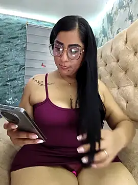 Snapshot of L_ucero chatting on 02.04.26 L ucero online show from 02.04.26