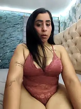 Snapshot of L_ucero chatting on 02.07.26 L ucero online show from 02.07.26