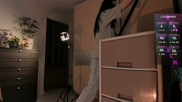 Viki Bellson online show from 03.13.25