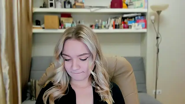 Kara Smith  online show from 10.19.25