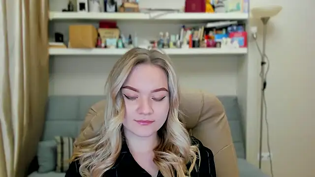 Kara Smith  online show from 11.14.25