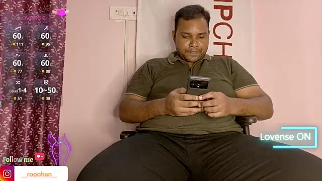 Snapshot of Naughty_Rohan_ chatting on 07.12.26 Naughty Rohan online show from 07.12.26