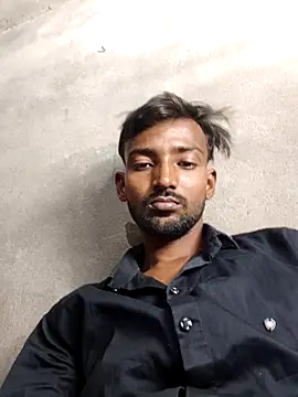 Snapshot of India_HOT23 chatting on 10.10.25 India HOT23 online show from 10.10.25