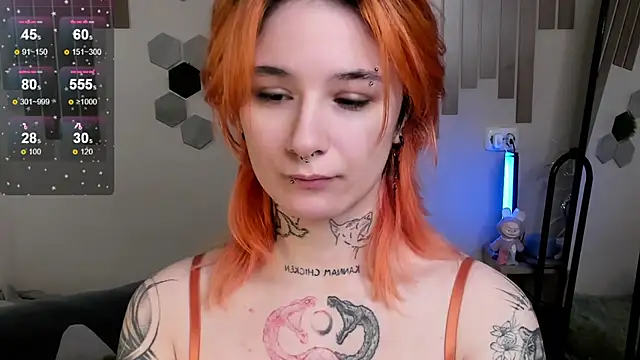 Snapshot of Angel_Monica chatting on 10.24.25 Angel Monica online show from 10.24.25