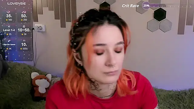 Snapshot of Angel_Monica chatting on 11.04.25 Angel Monica online show from 11.04.25