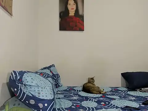 Snapshot of megan_milf79 chatting on 10.23.25 megan milf79 online show from 10.23.25