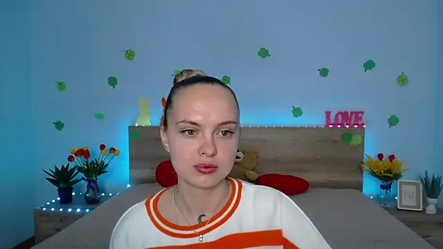 KhaleesiMoon online show from 03.15.25