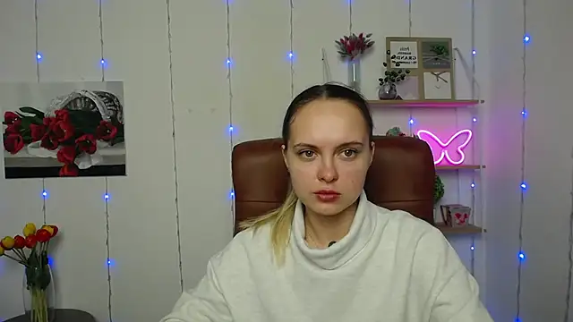 KhaleesiMoon online show from 03.17.25