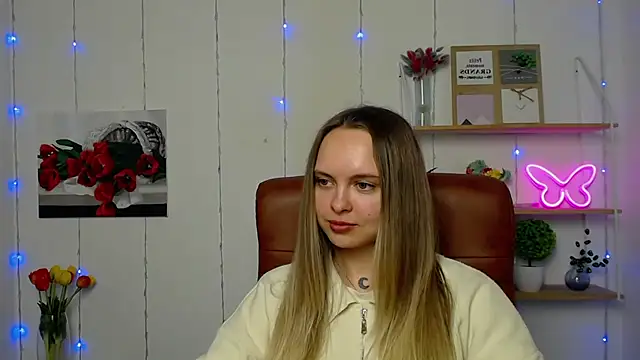 KhaleesiMoon online show from 03.22.25
