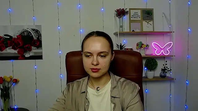 KhaleesiMoon online show from 03.22.25