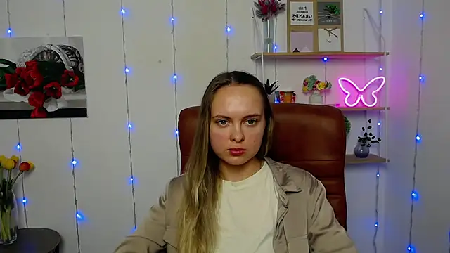 KhaleesiMoon online show from 03.23.25