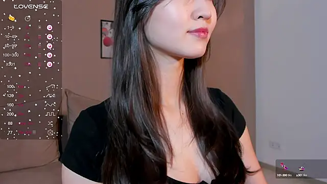 SeulBi online show from 10.16.25