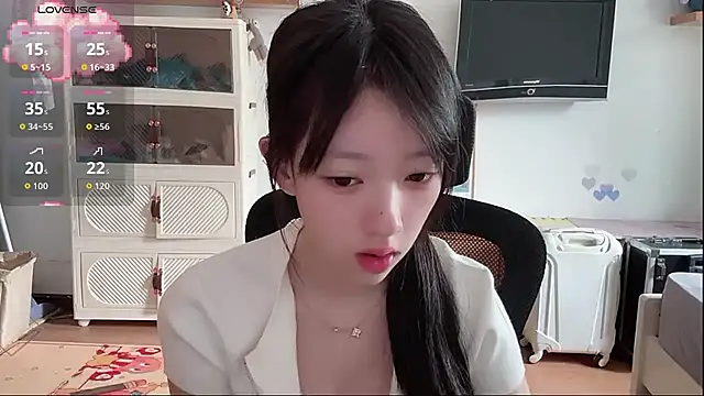 Snapshot of umi-dd chatting on 06.25.26 umi-dd online show from 06.25.26