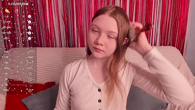 Snapshot of luv_tessa chatting on 02.14.26 luv tessa online show from 02.14.26