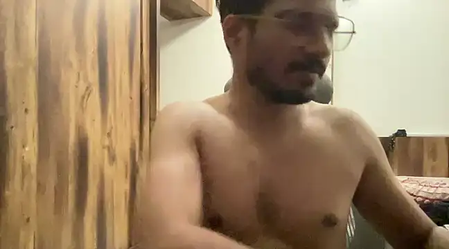 Snapshot of anuragbrothermodel chatting on 03.10.25 anuragbrothermodel online show from 03.10.25