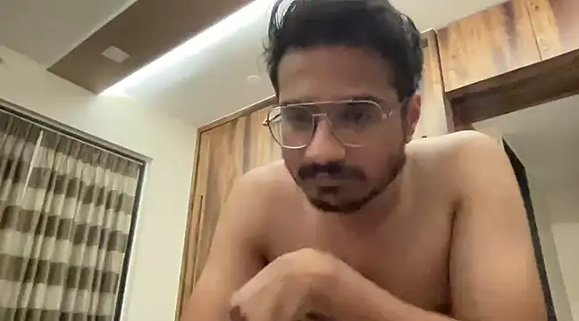 Snapshot of anuragbrothermodel chatting on 03.10.25 anuragbrothermodel online show from 03.10.25