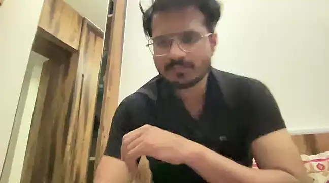 Snapshot of anuragbrothermodel chatting on 03.11.25 anuragbrothermodel online show from 03.11.25