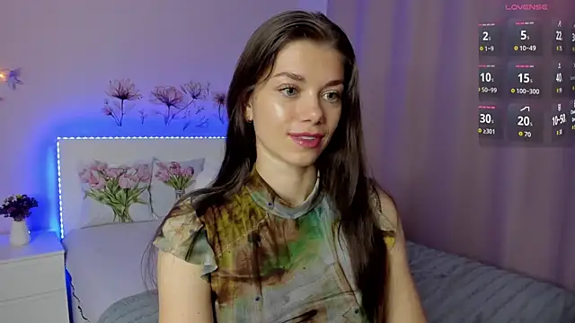 Eva McCoy online show from 09.24.25