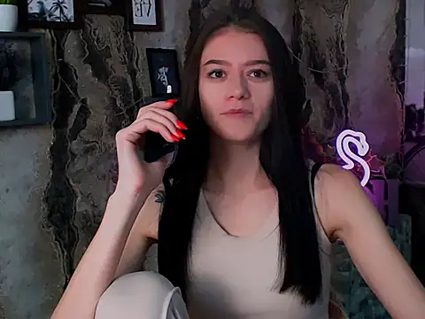 Snapshot of LanaTey chatting on 09.28.25 LanaTey online show from 09.28.25