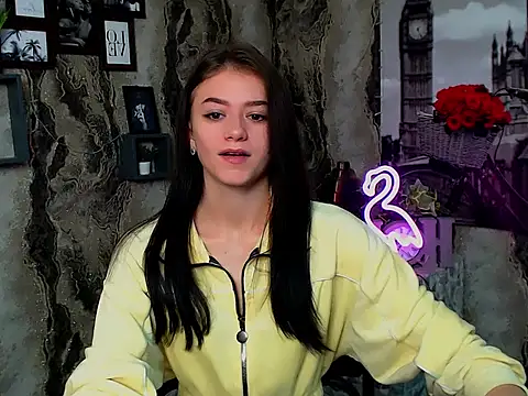 Snapshot of LanaTey chatting on 10.14.25 LanaTey online show from 10.14.25