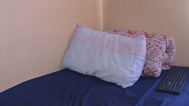 EbonyAlphaBitch online show from 10.01.25