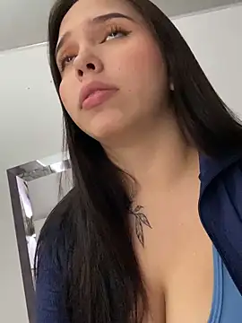 Snapshot of LunaCandy_ chatting on 10.27.25 LunaCandy  online show from 10.27.25